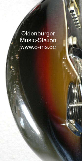 Fender_Jaguar_1972_sunburst_Body Detail.jpg